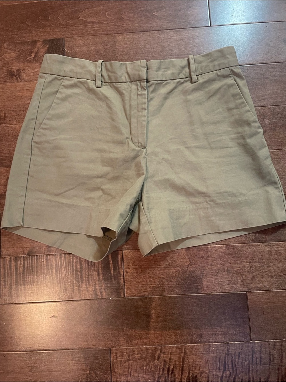 GAP khakis Mid-Rise  Shorts
